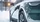 E-Auto wird im Winter geladen