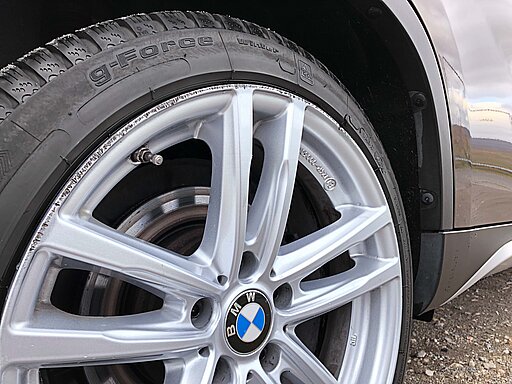 Ein Reifen von einem BMW