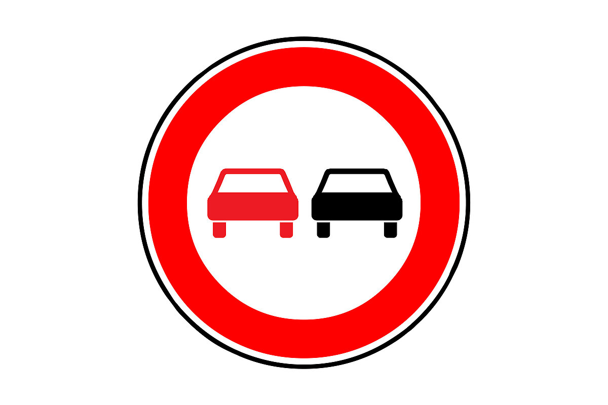 Verkehrsschild Überholverbot