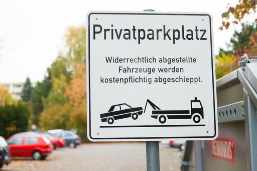 ACV Ratgeber_Abschleppen auf Privatparkplaetzen