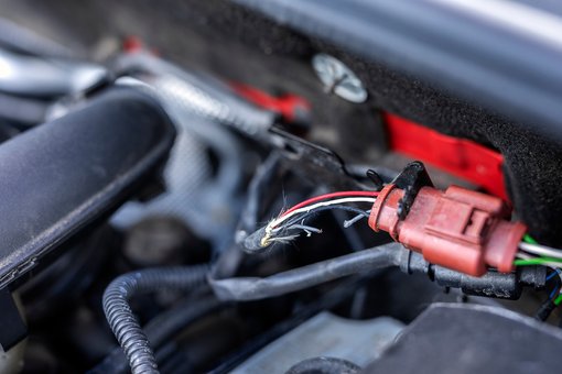 Marderabwehr in einem Auto installiert