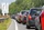 Verkehrsschild kündigt verengte Fahrbahn an