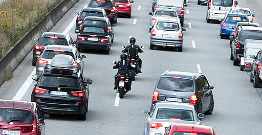 Motorrad im Stau