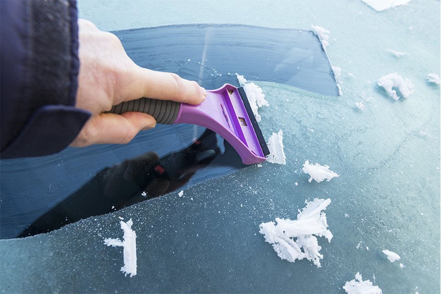 Eiskratzer mit Besen | Kratzer Auto