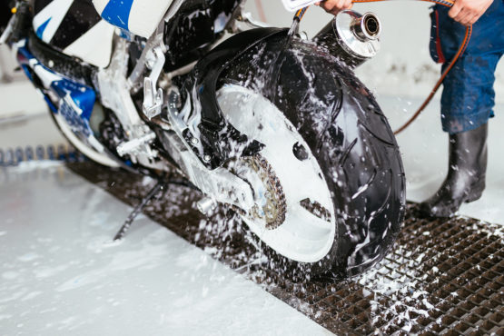 ACV Ratgeber_Motorrad waschen